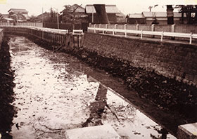 約40年前の整備前の古川親水公園